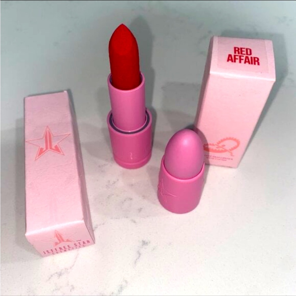 Jeffree Star Velvet Trap Lipstick in Red Affair